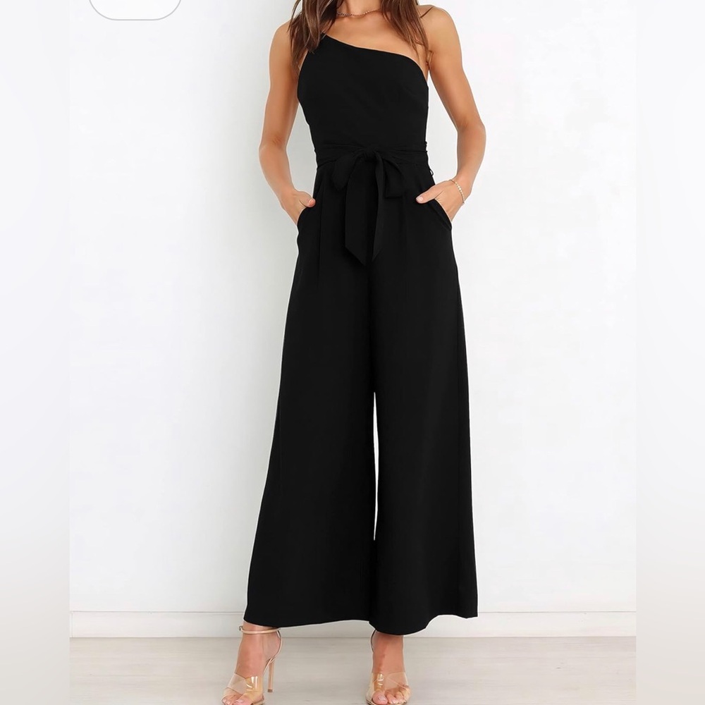 Boutique Black Strappy One-Shoulder wide leg belted Jumpsuit excellent condition